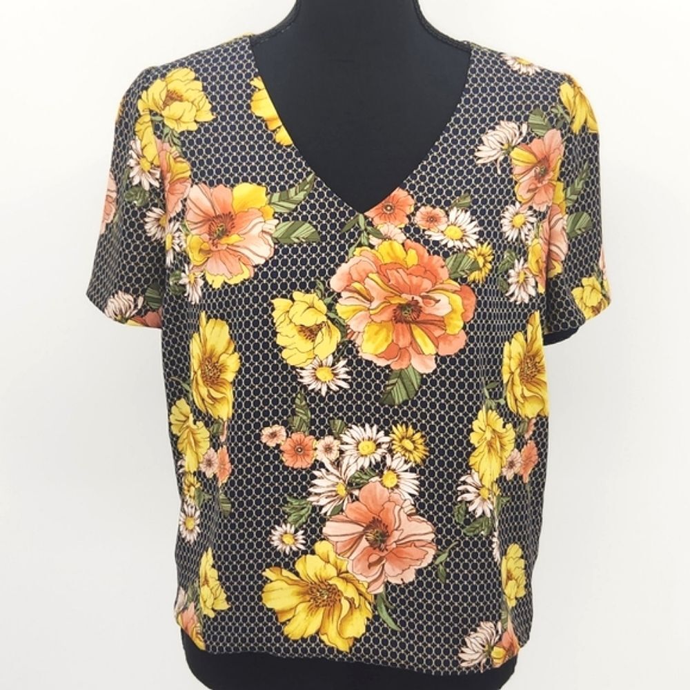 Forever 21 Contemporary Multicolor Floral Print Top Blouse Women's Size Small